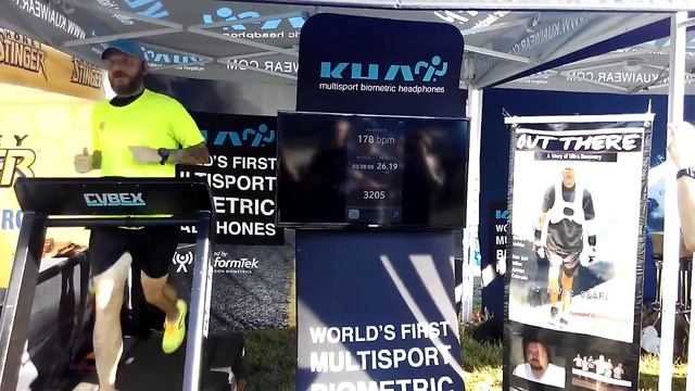 Marathon on a Treadmill - David Clark with Kuai смотреть онлайн