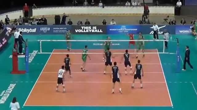 Преждевременная радость Теодора Салпарова смотреть онлайн