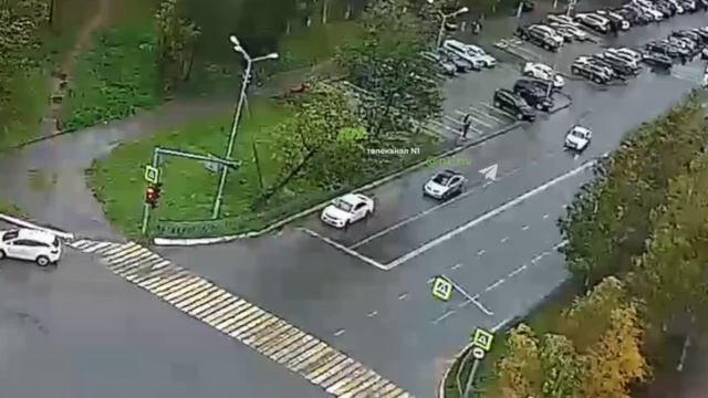 Осенний апокалипсис: на Нижневартовск обрушился шторм смотреть онлайн