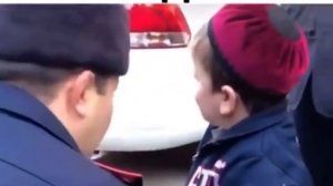 Хасбула ударил полицейского