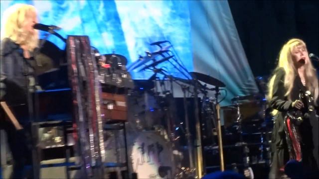 Fleetwood Mac - "You Make Loving Fun" - Columbia, SC - 2/22/19 смотреть онлайн