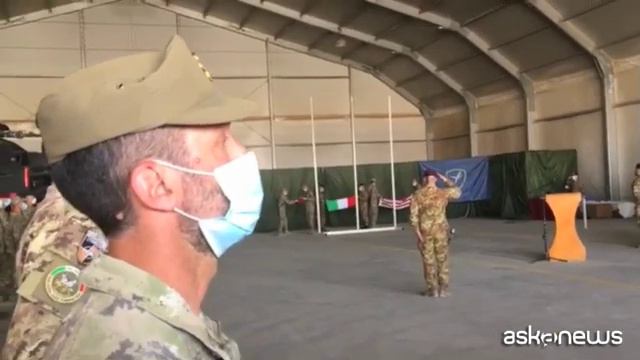 A Herat ammainata la bandiera italiana, si chiude un'epoca смотреть онлайн