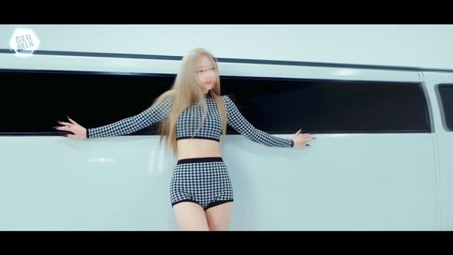 NAYEON - POP MEGAMIX (Ft. LE SSERAFIM, BLACKPINK, ENHYPEN, AESPA, STRAY KIDS) [MASHUP]