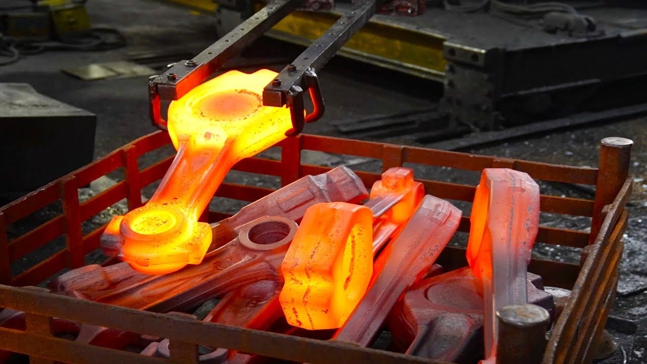 Процесс массового производства деталей судовых двигателей. смотреть онлайн