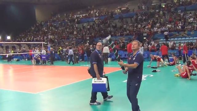 Bonitta sparamagliette смотреть онлайн
