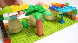 Лего Конструктор Гоночная горка. Учим животных. АСМР