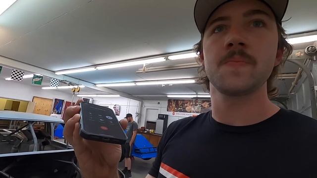 Exploring Robert Gee's Former Race Shop: Old School NASCAR History (Stories From Darrell Waltrip!) смотреть онлайн