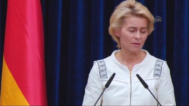 German Defence Minister visits Iraq смотреть онлайн
