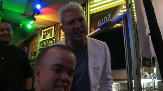 MMA & UFC Fighter Jason Mayhem Miller kicked by Brad who wants to fight Wee-man from Jackass. смотреть онлайн