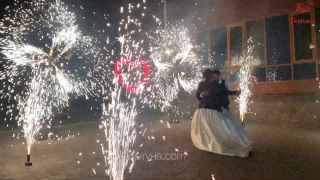 Пиротехническое шоу на свадьбу |Вертушки, фонтаны, сердце |"Гостиный двор", г. Новосибирск смотреть онлайн