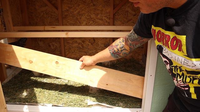 DIY Attached Run On Custom Chicken Coop TOUR смотреть онлайн