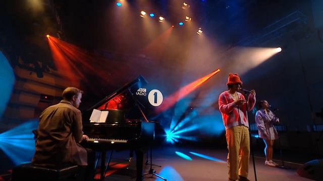 Jordan Stephens - Better Days (Radio 1 Piano Session) смотреть онлайн