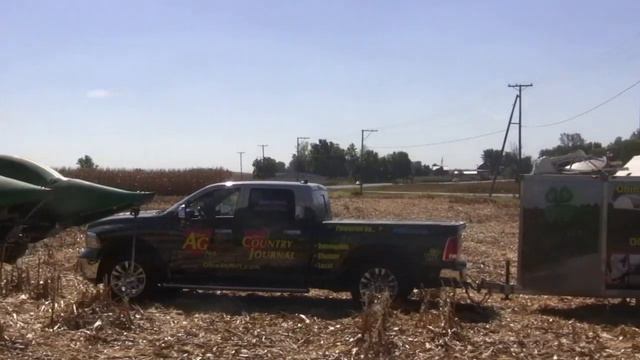 Feeding Farmers Week 1 - Heitz Farms смотреть онлайн