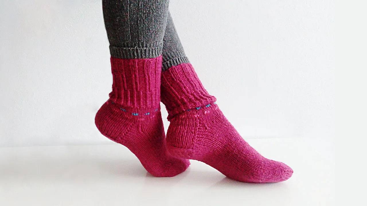 Как связать НОСКИ c двойной пяткой спицами | Подробный урок смотреть онлайн