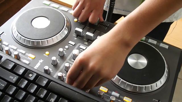 H.E.V Kevlar & Nuclear - Artrud remix смотреть онлайн