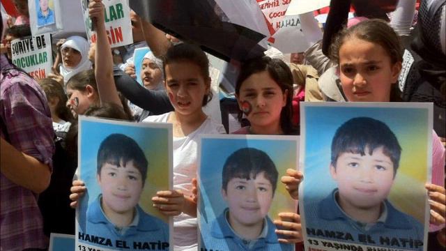 اهداء من أحرار السويداء للشهيد حمزة الخطيب........29/04/2012 смотреть онлайн