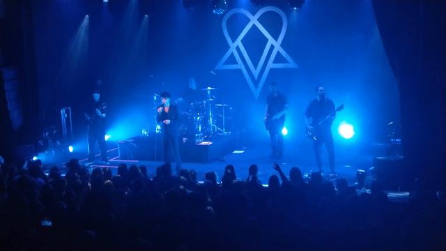 VV / Neon Noir Tour 2024 Powerstation, Auckland, New Zealand 13/3/2024