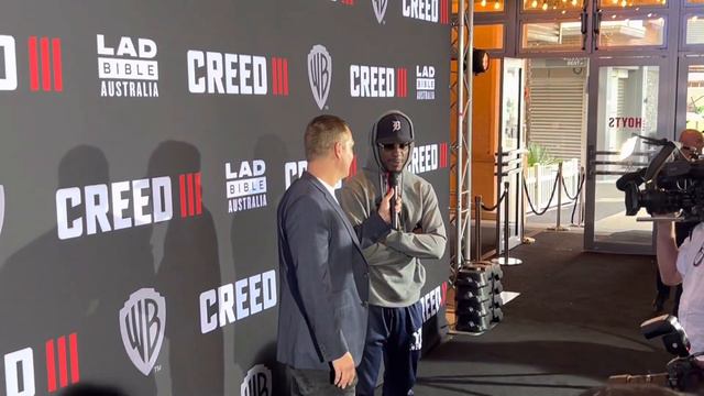 TIM TSZYU & TONY HARRISON FIRST FACE-OFF; EXCHANGE AWKWARD HUG BEFORE TENSE STARE-DOWN! смотреть онлайн