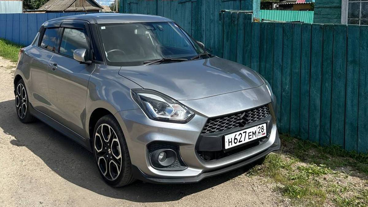 Suzuki Swift Sport ZC33S смотреть онлайн