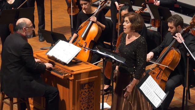U-M Baroque Chamber Orchestra Performs J.S. Bach's "Jauchzet Gott in allen Landen" смотреть онлайн