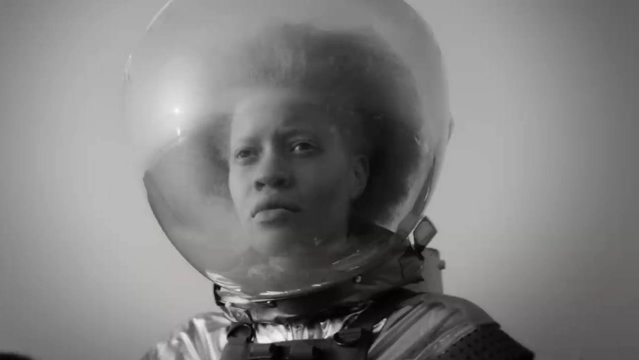 История несостоявшегося полёта на Марс космонавтов Замбии смотреть онлайн