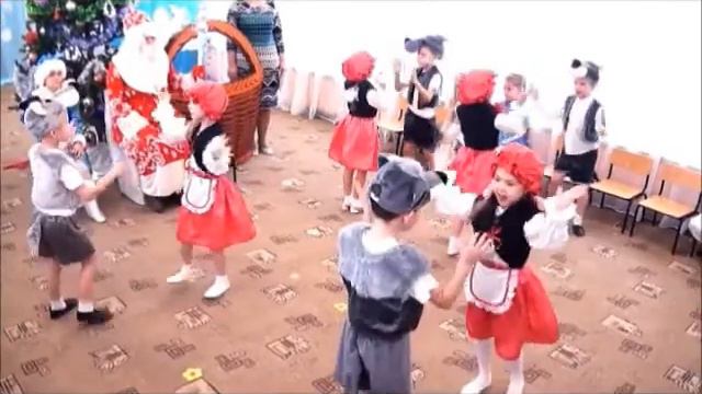 Красные шапочки и волки смотреть онлайн