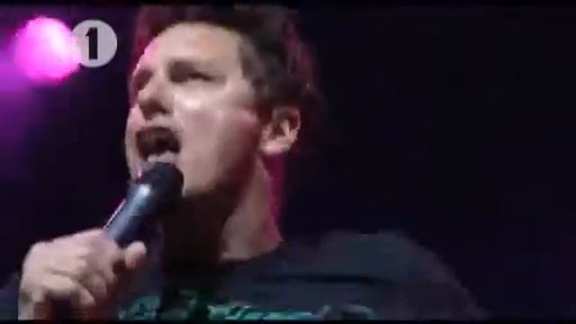 youtube YouTube John Barrowman 'I Kissed a Girl' смотреть онлайн