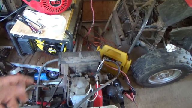 Old diesel revival, purging air from fuel lines, Cold starting an old Yanmar diesel., смотреть онлайн