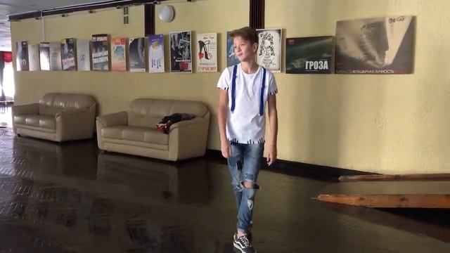 #Страначитающая Вадим Егоров „Детская воздухоплавательная" смотреть онлайн