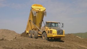 Шарнирно-сочлененный самосвал Volvo A30E