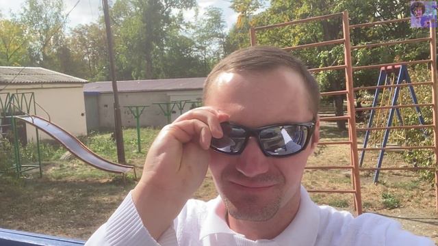 Вернулся, чтобы надеть очки смотреть онлайн