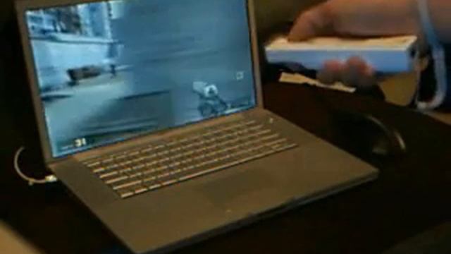 WiiMote playing Half-Life 2 on a computer смотреть онлайн