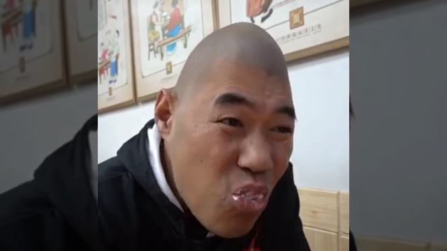 John Xina vs Chinese egg man bing chilling(social credit) смотреть онлайн