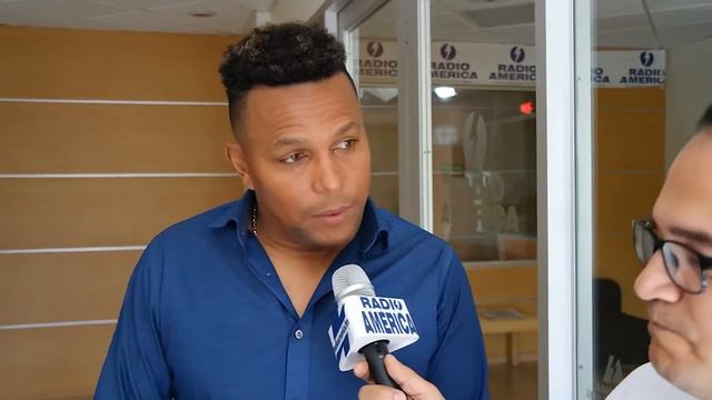 Carlos Pavón Plummer en Radio América смотреть онлайн