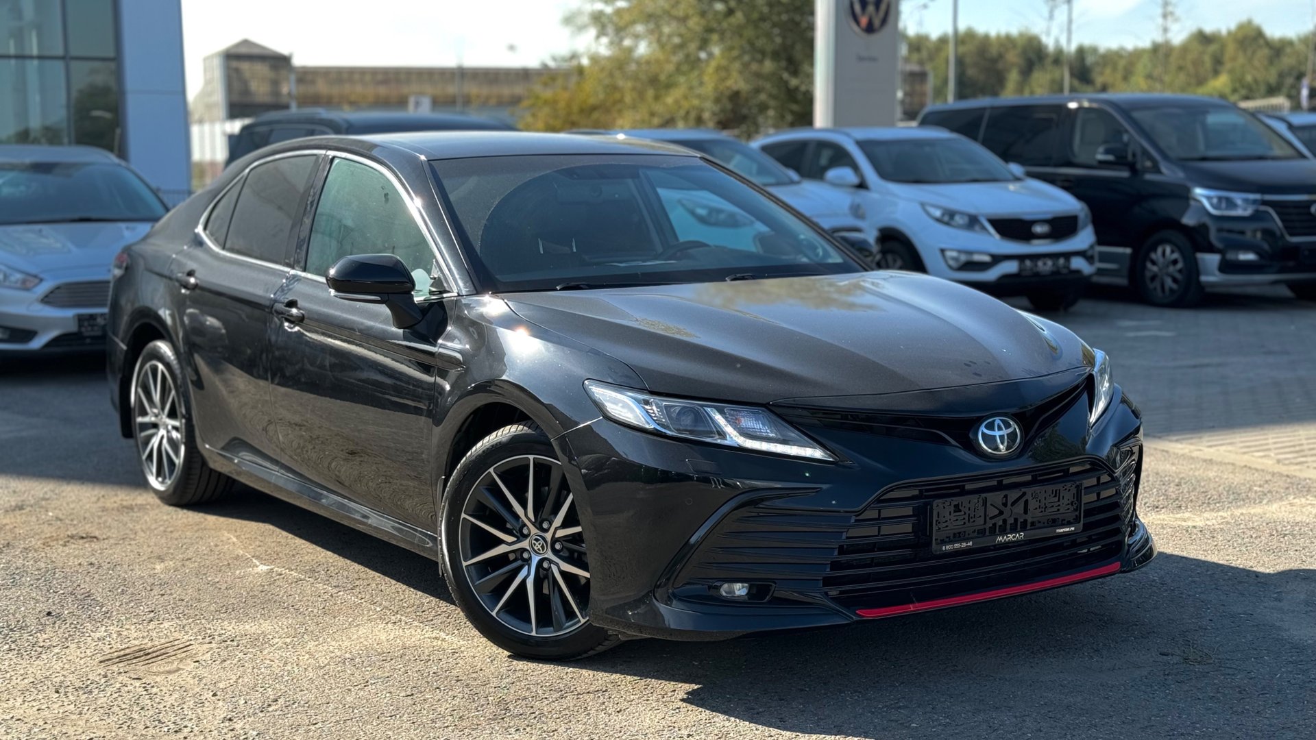 Toyota Camry GR Sport смотреть онлайн