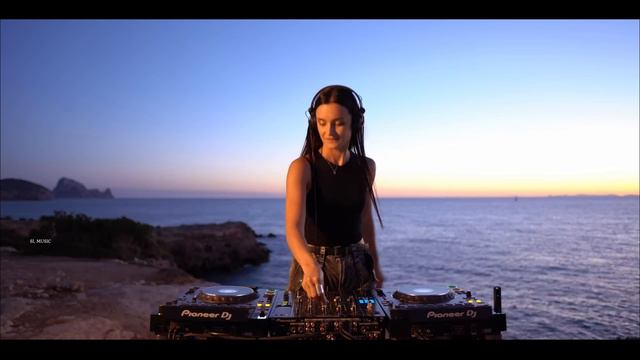 Сектор Газа - 30 лет Remix смотреть онлайн