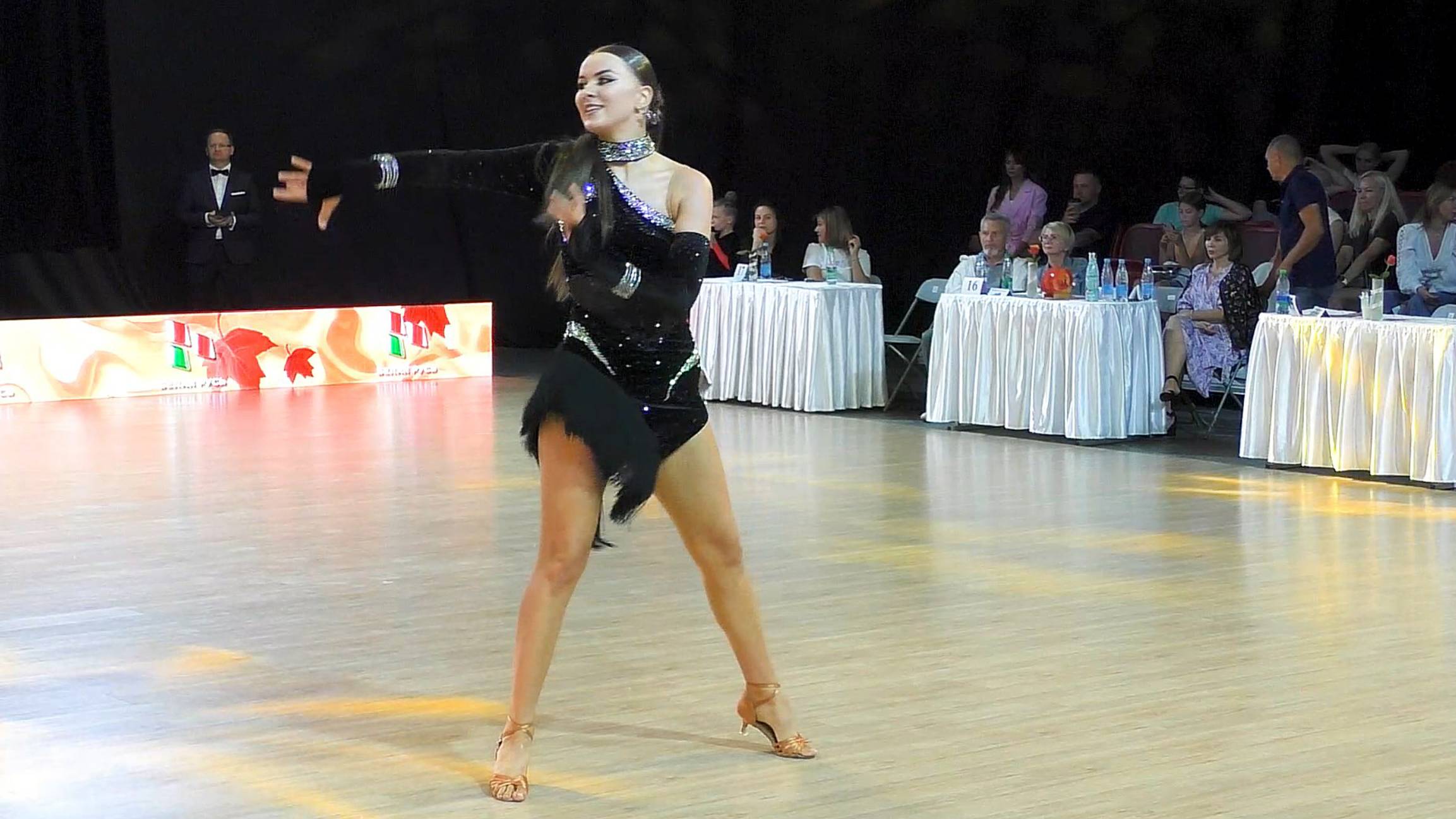 Взрослые Соло Леди (Шт класс) Latin 1 тур: ча-ча-ча, румба, джайв. "Осенний бал 2024" бальные танцы смотреть онлайн