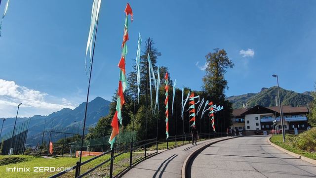 Съёмка с рук на ходу, Infinix ZERO 40 5G, электронная и оптическая стабилизация смотреть онлайн