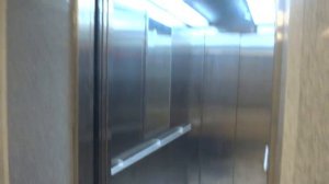 Прикол -Вызываю лифт, а там...