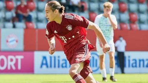 Кенан Йылдыз. Роль полузащитника в игре смотреть онлайн