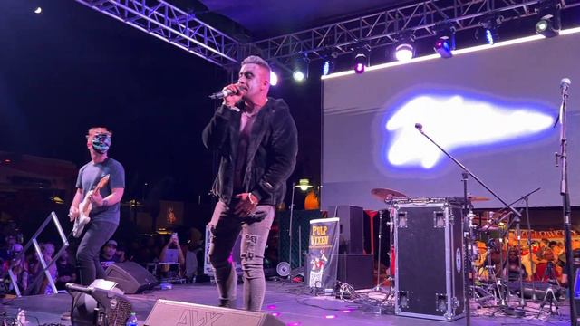 David Hernandez concert at the Halloween block party on Arenas Road Palm Springs 2022 смотреть онлайн