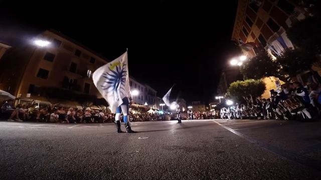 Bandiere sotto le stelle - SINGOLO - Musici e Sbandieratori Sestieri Lavagna смотреть онлайн