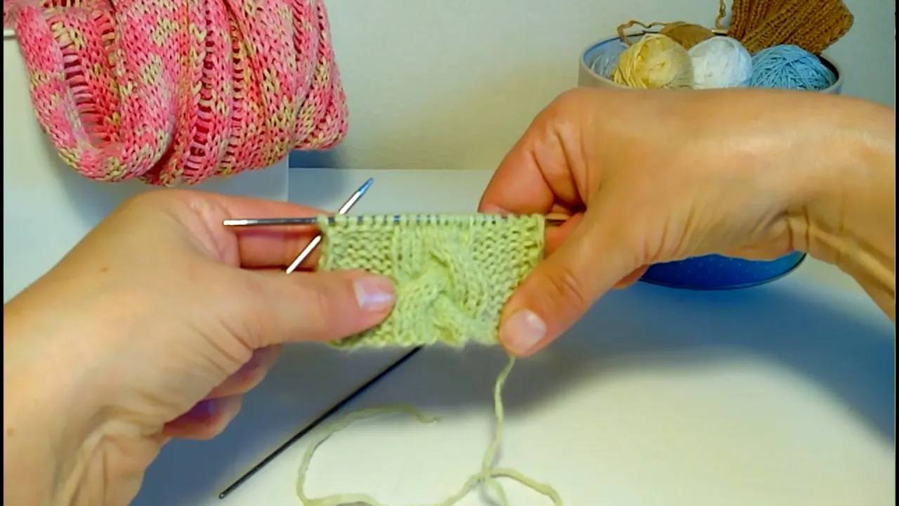 Узор КОСА - это просто! Вяжем спицами. смотреть онлайн