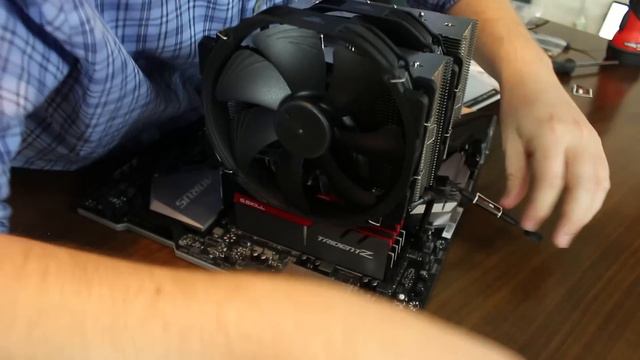 WarOwl's New PC Build! смотреть онлайн