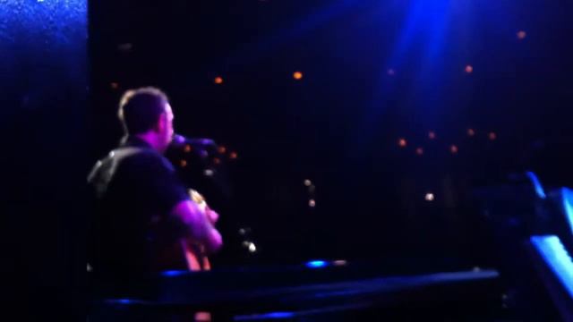 Kris Gruen - @Joes Pub - Law Of Attraction (acoustic) смотреть онлайн