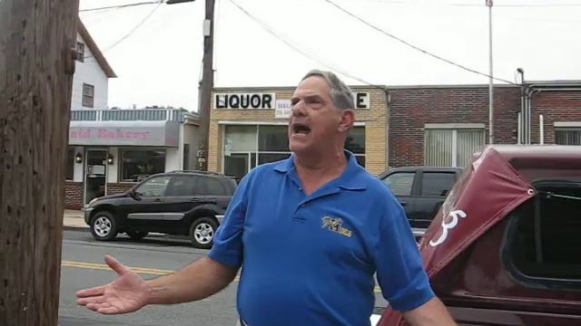 3 Berks tea party Rep Tim Holden Office 7172009 Reading, Pa смотреть онлайн