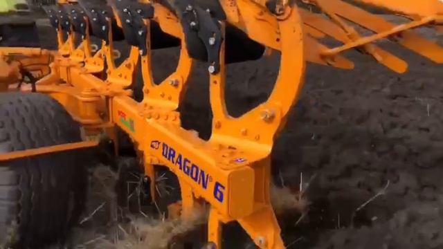 MoroAratri DRAGON смотреть онлайн