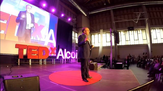 5 claves para convencer | José Luis Martín Ovejero | TEDxAlcoi смотреть онлайн