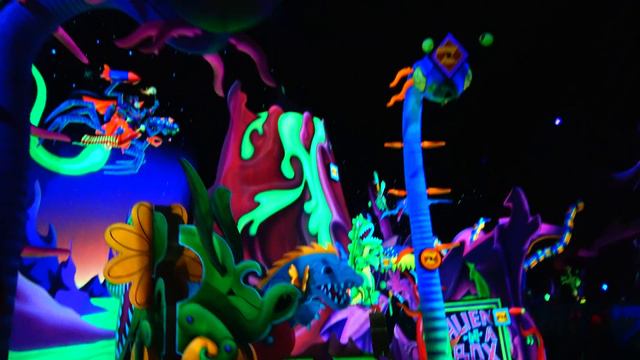 [4K] Buzz Lightyear Laser Blast Buzz l'Éclair Disneyland Paris смотреть онлайн