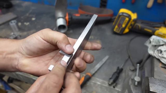 Этот Станок - МЕЧТА МНОГИХ / СДЕЛАЛ Станок из БОЛГАРКИ для Друга смотреть онлайн